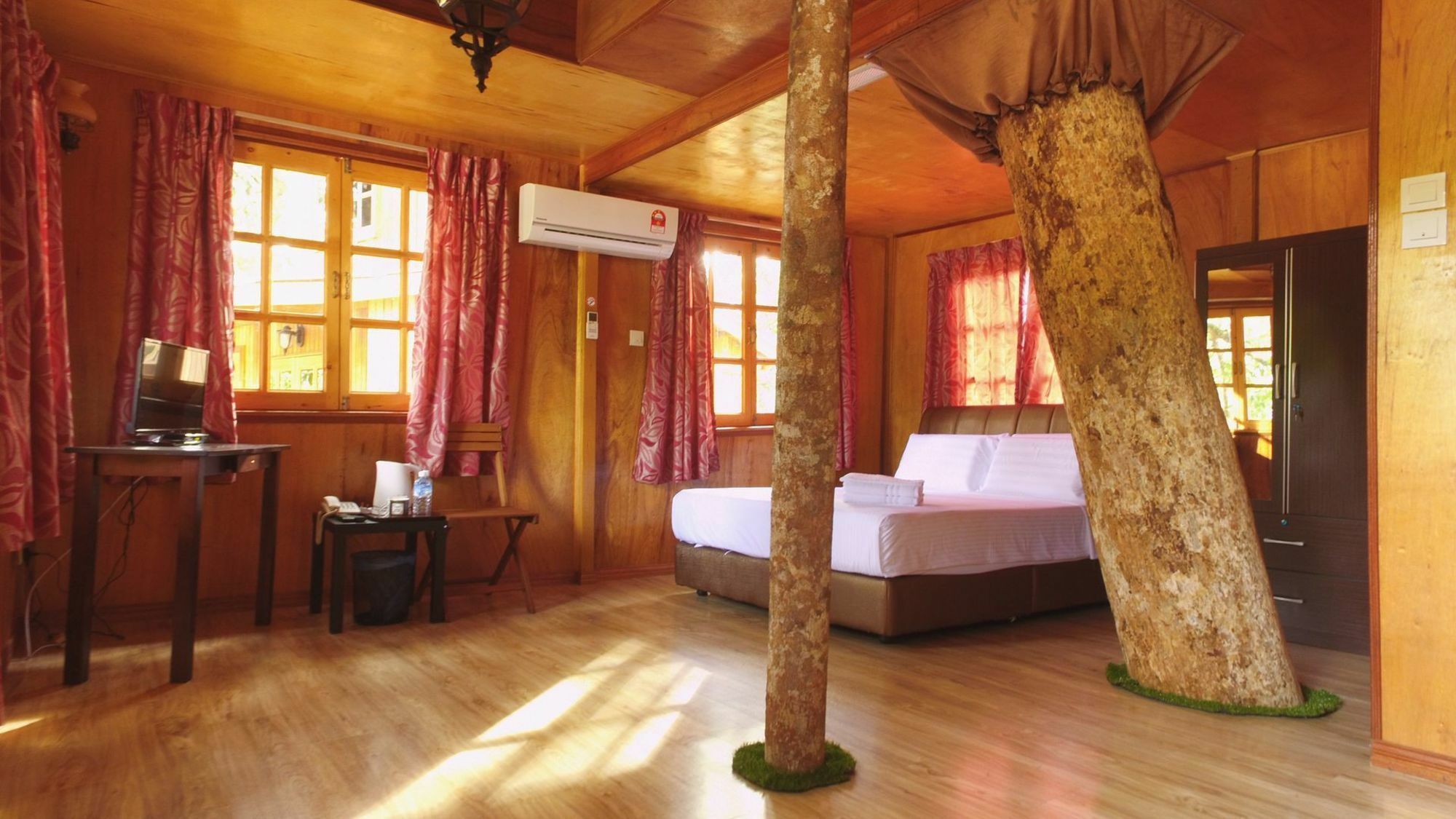 Hotel Borneo Tree House Kota Kinabalu Exterior foto