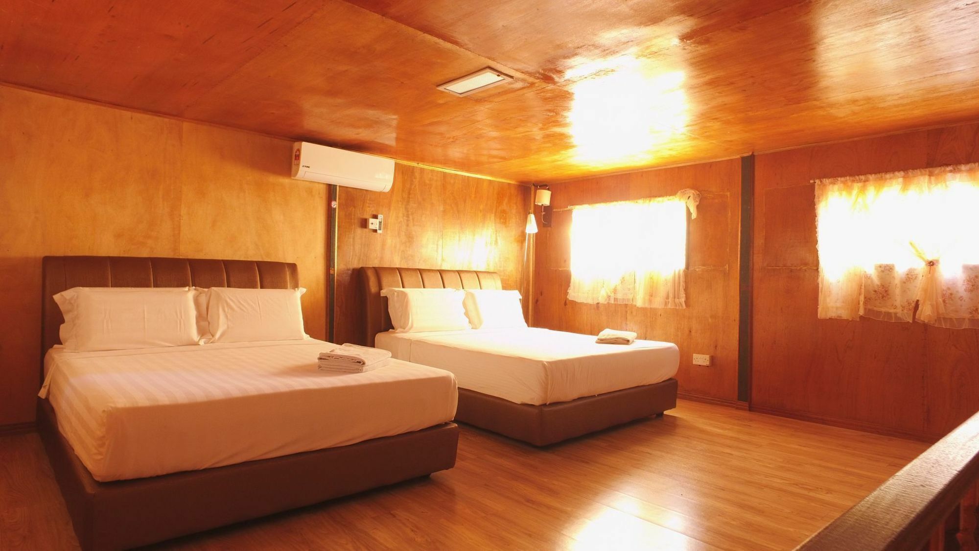 Hotel Borneo Tree House Kota Kinabalu Exterior foto